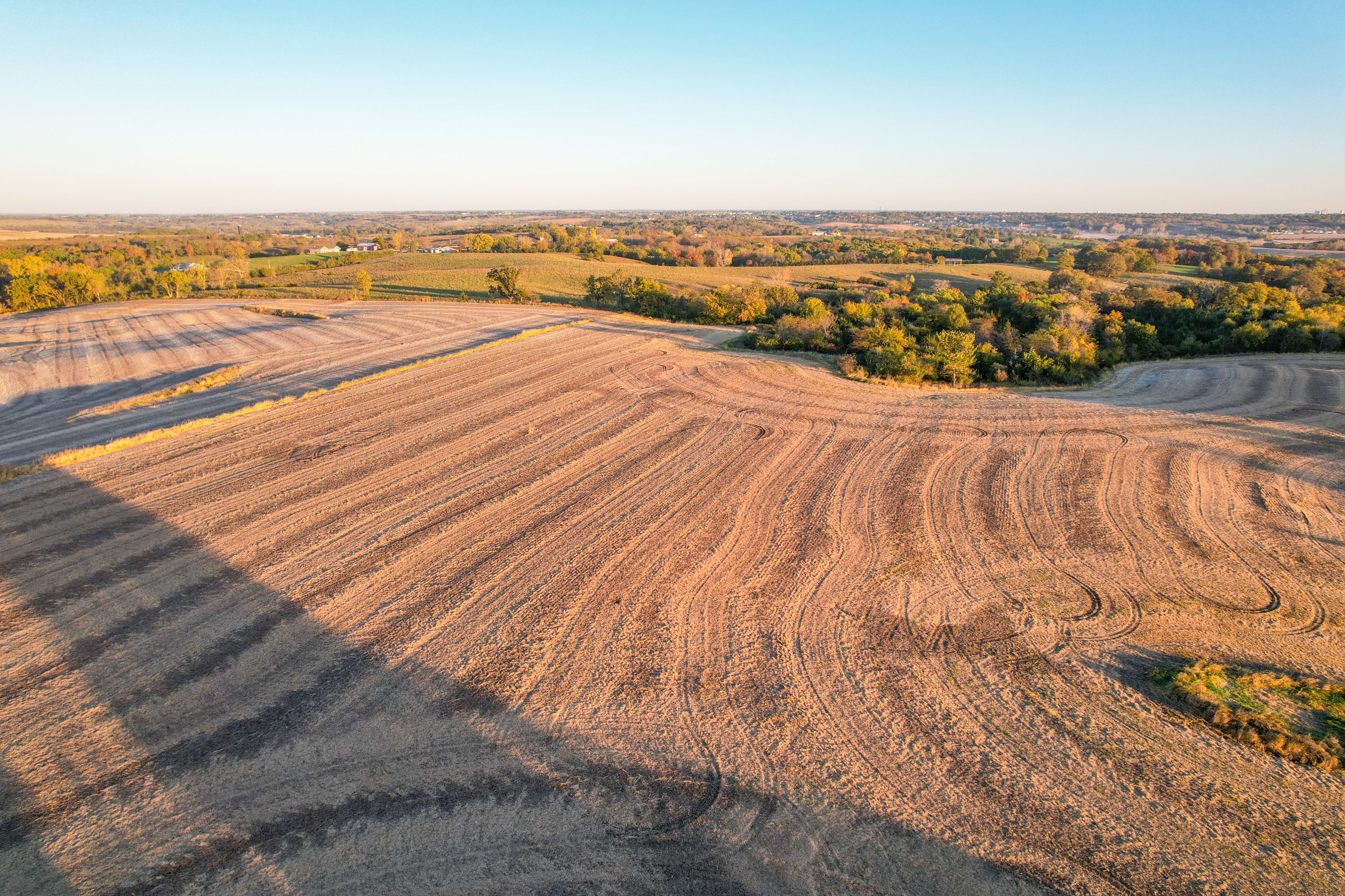 Listing Photo: 18712-Photo Oct 22 2025 7 59 35 AM